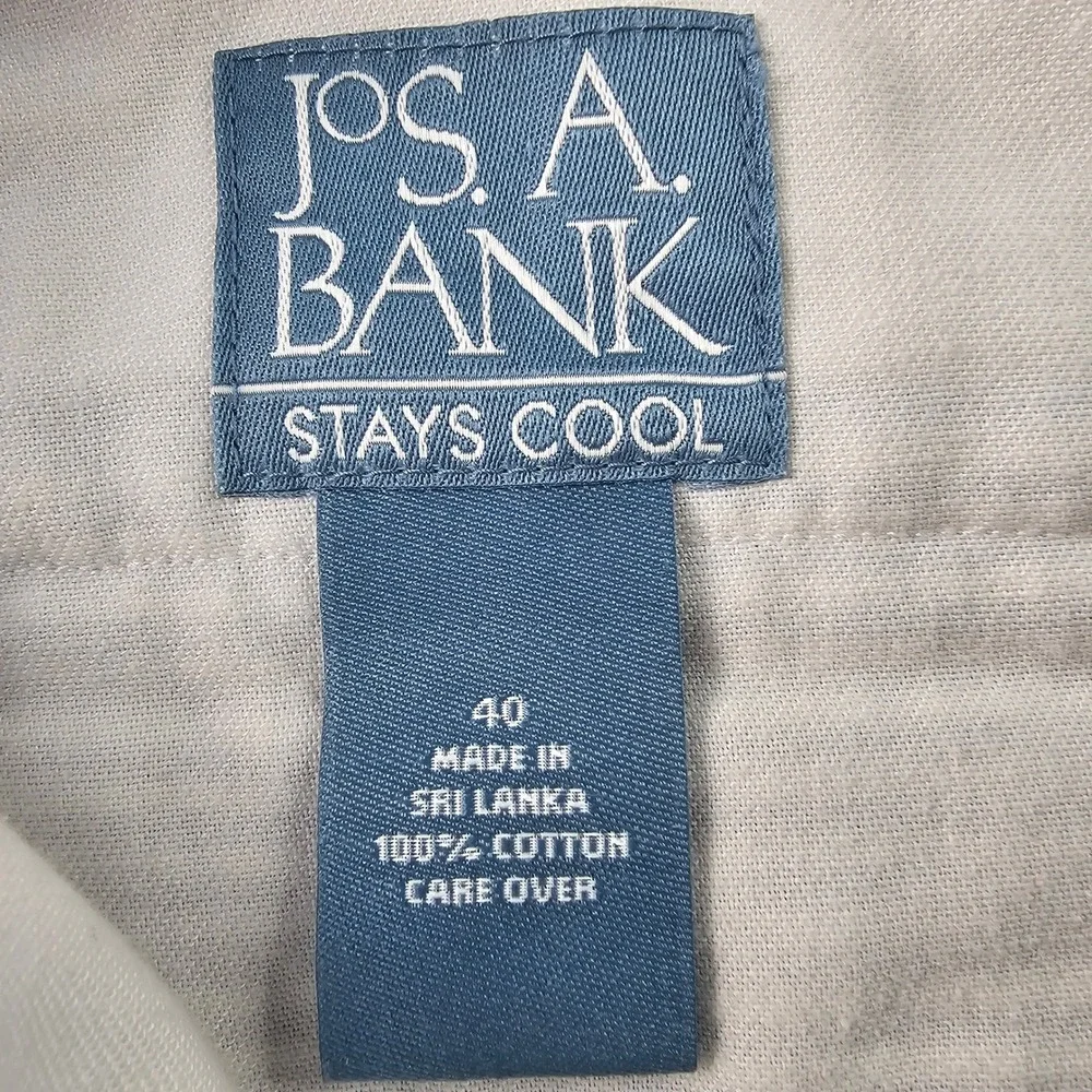 Jos. A. Bank Stays Cool Chino Shorts Men 40 White Blue Stripe Seersucker Pleated